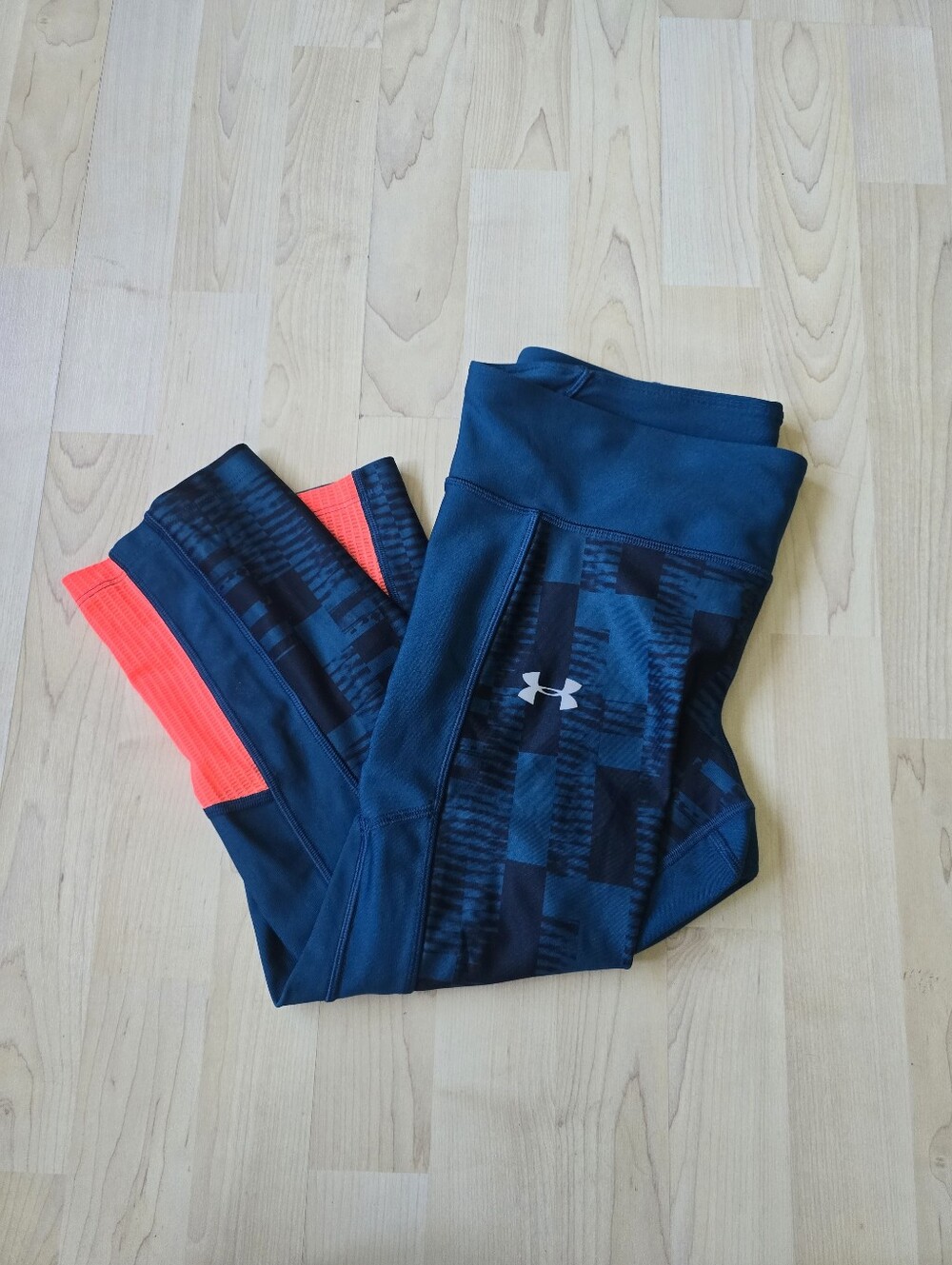 Under Armour Compression Heat Gear Capris Size Large